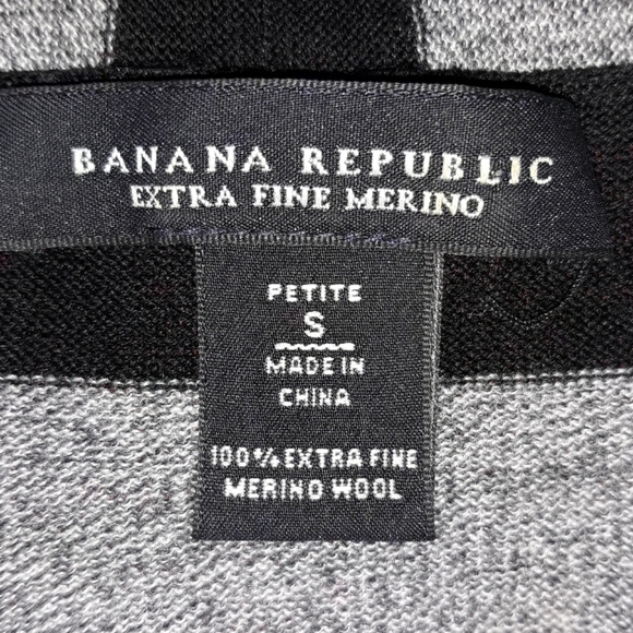 Banana Republic Vintage Wool Black/Grey Striped Cardigan Size S - Picture 5 of 7